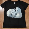T-shirt nera stampa cavalli bianchi